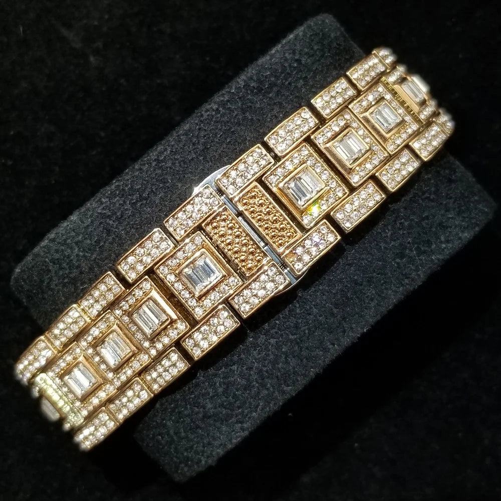 Royal Frosted Gold Diamond Timepiece