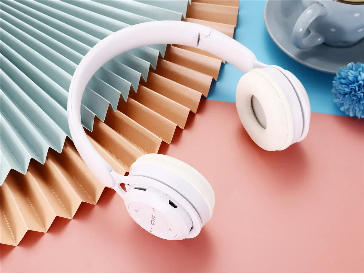 Y08 JuniorFold Over-Ear Stereo Headphones