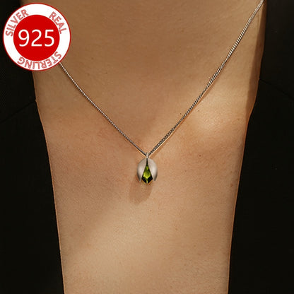 925 Pure Silvery Low Allergy New Pistachio Green Peridot Pendant Necklace High-end Versatile Niche Necklace Silvery Neck Chain Exquisite Gift for Women, Couples, Best Friends, Christmas, Valentine's Day, Mother's Day 3.8g